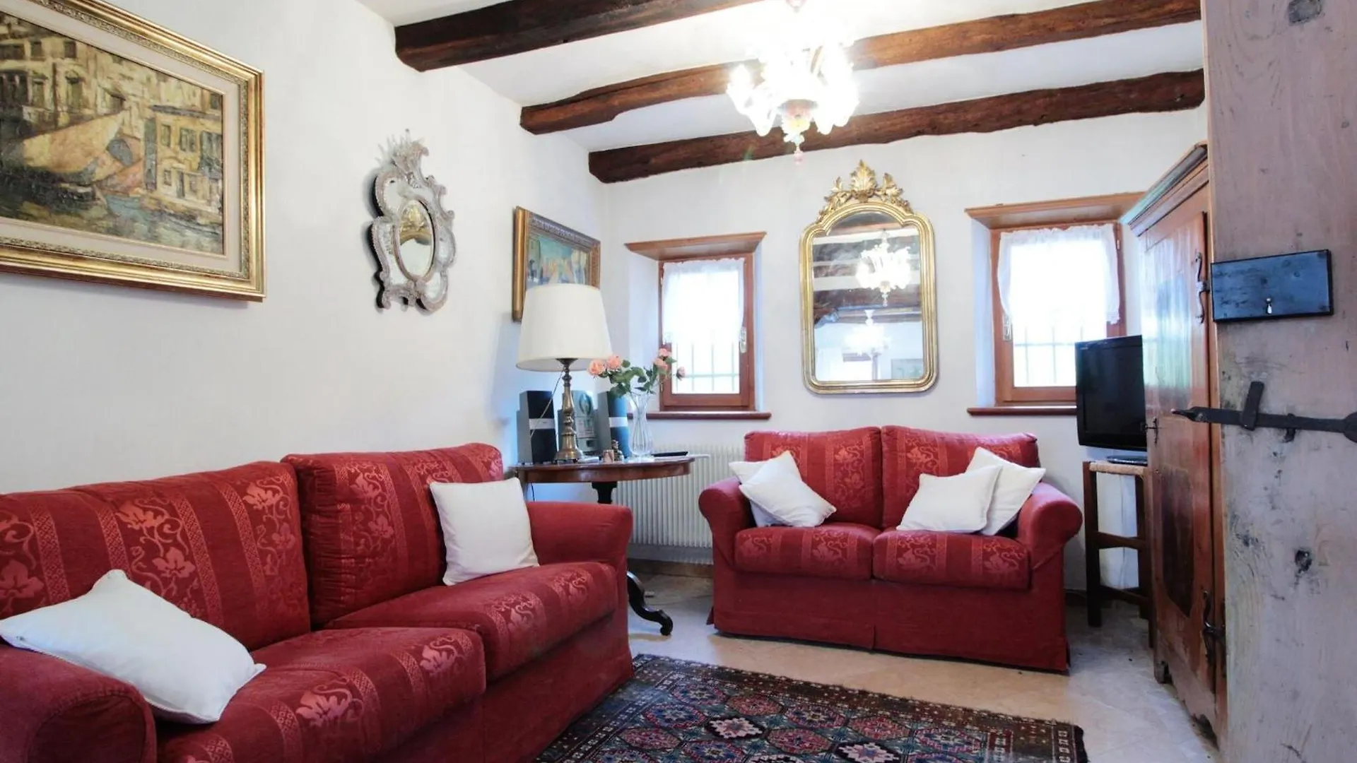 Beautiful Holiday Home With Garden Chies d'Alpago Italy