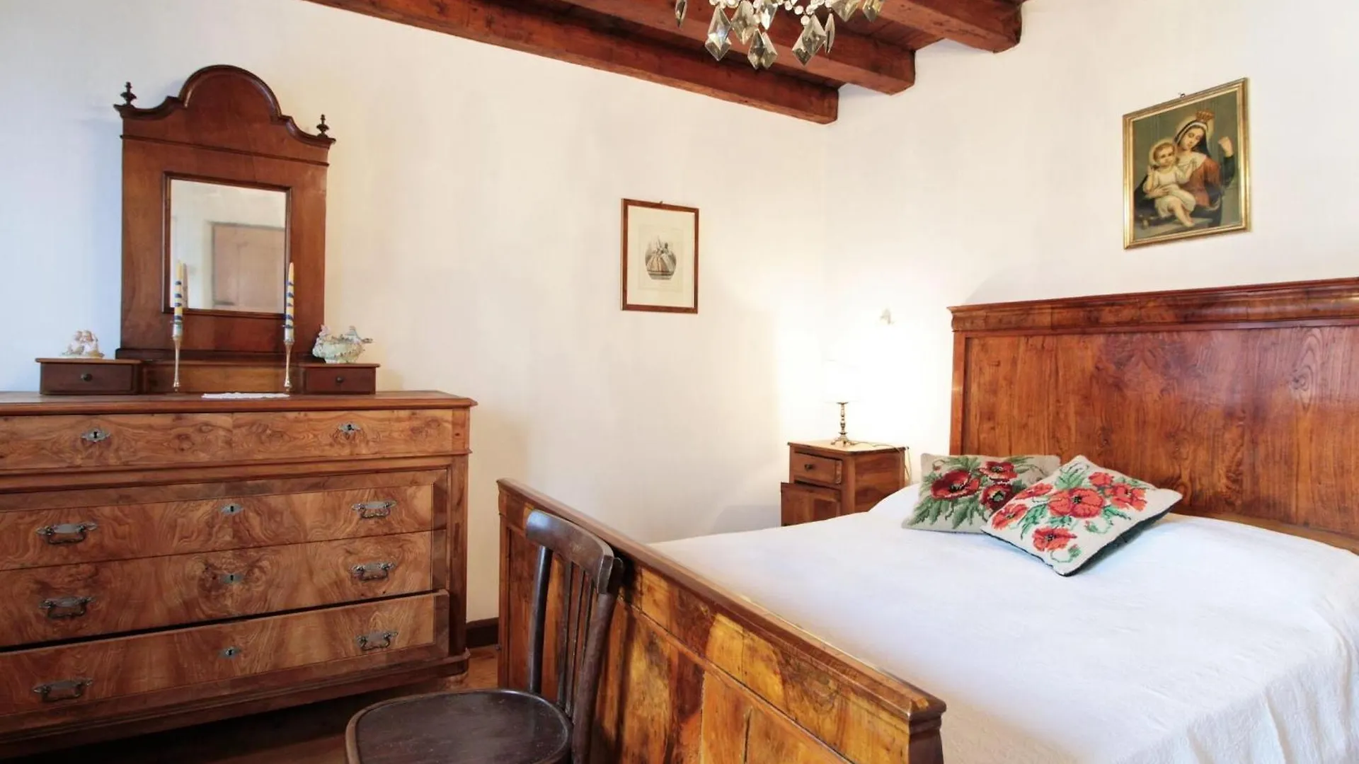 Beautiful Holiday Home With Garden Chies d'Alpago